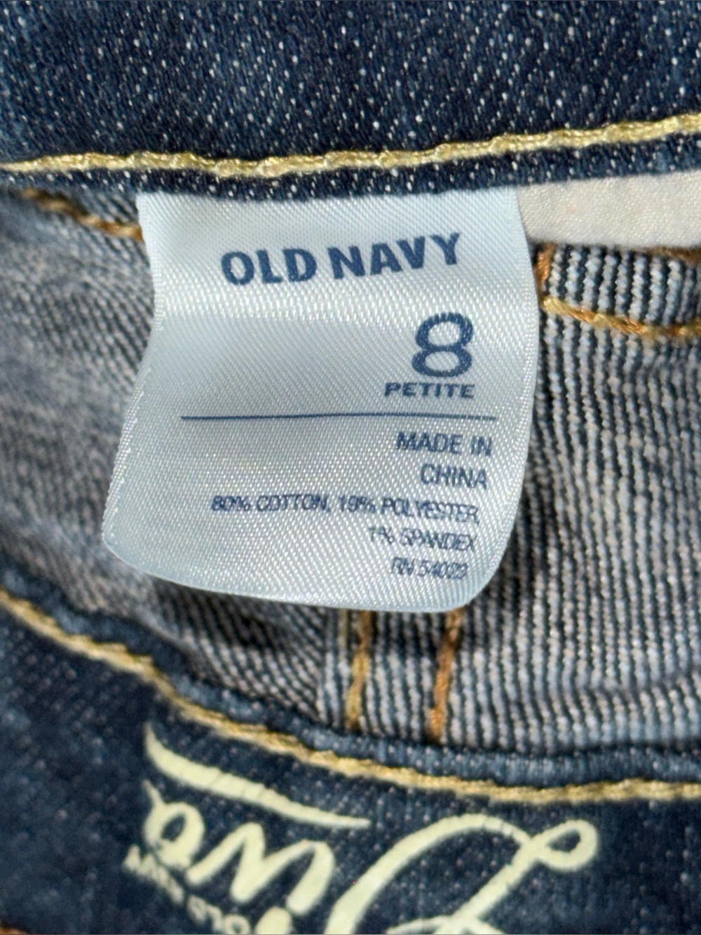 Old navy Diva women’s Dark Blue Denim Jeans, bootcut, size 8 - Picture 4 of 4
